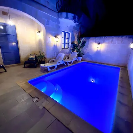 Naomi With Pool *